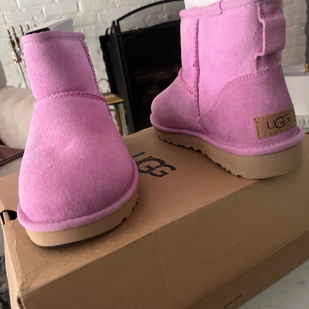 Pink UGG’s - Picture 2 of 5